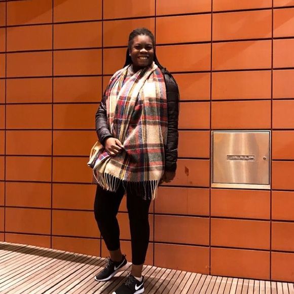 Meet your Posher, Elizabeth - Picture 1 of 1